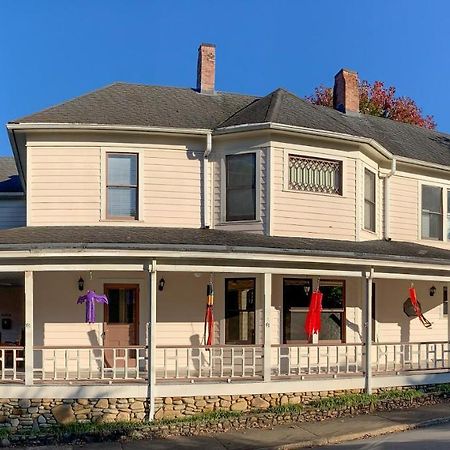 ウェインズビル The Herren House Bed & Breakfast エクステリア 写真