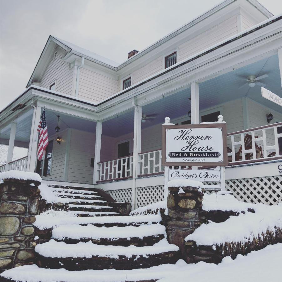 ウェインズビル The Herren House Bed & Breakfast エクステリア 写真